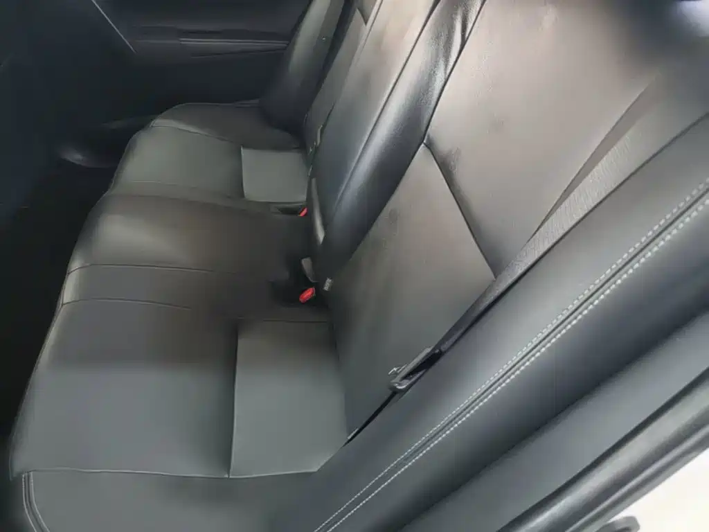 Toyota Corolla Hybrid — миниатюра 17