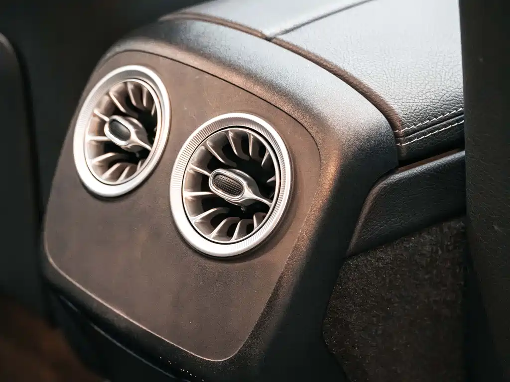 Mercedes-Benz AMG GT — миниатюра 18