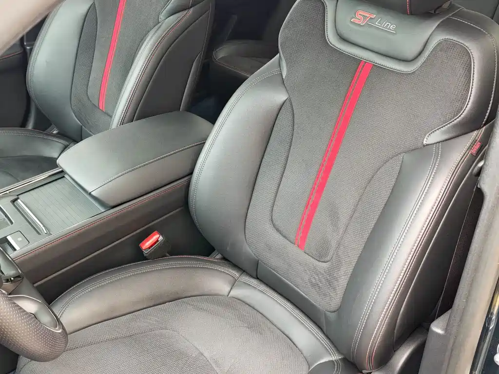 Ford Mondeo — миниатюра 11