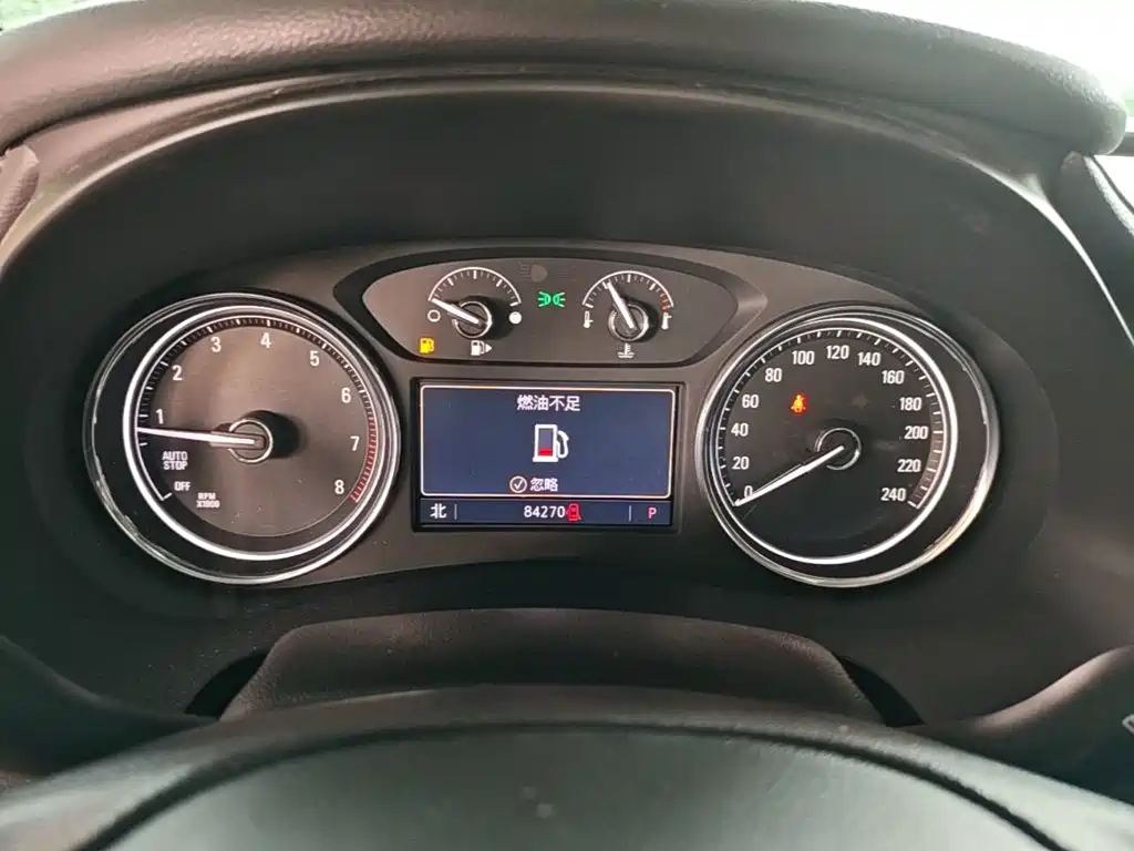 Buick LaCrosse — миниатюра 12