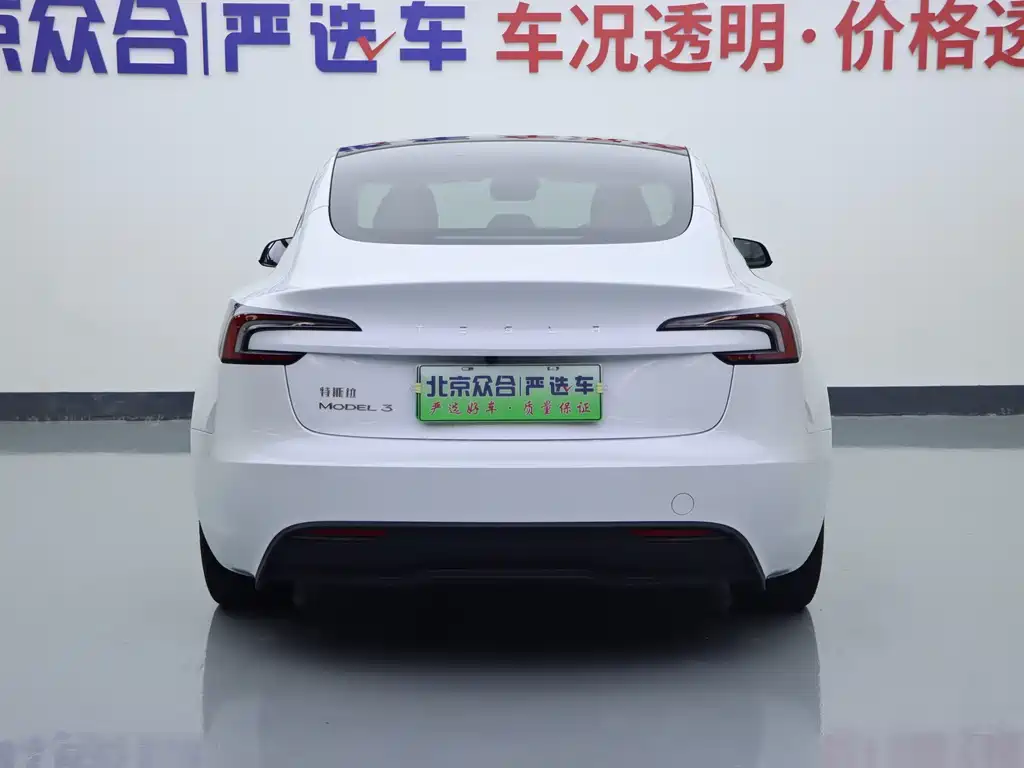 Tesla Model 3 — миниатюра 24