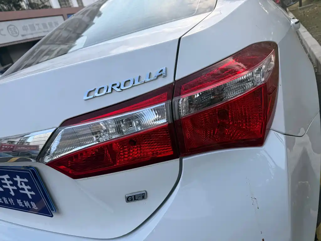 Toyota Corolla — миниатюра 13