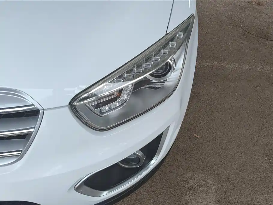 Bestune X80 2013 2.0L MT Luxury