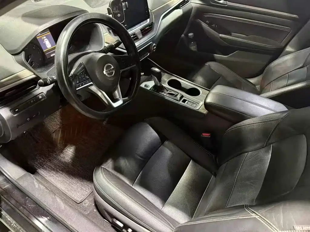 Nissan Teana — миниатюра 4