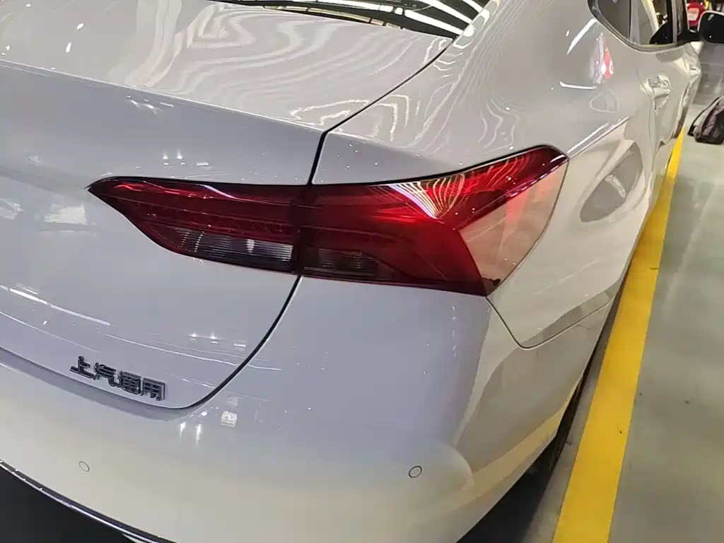 Buick Verano — миниатюра 8