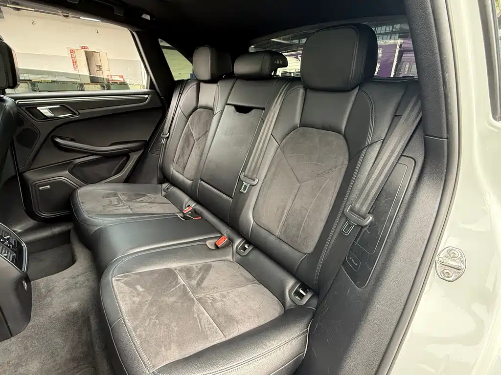 Porsche Macan — миниатюра 20