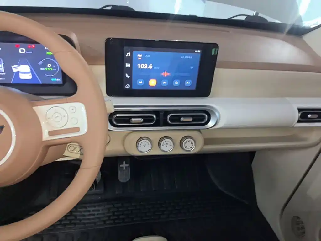 Wuling MINIEV — миниатюра 13