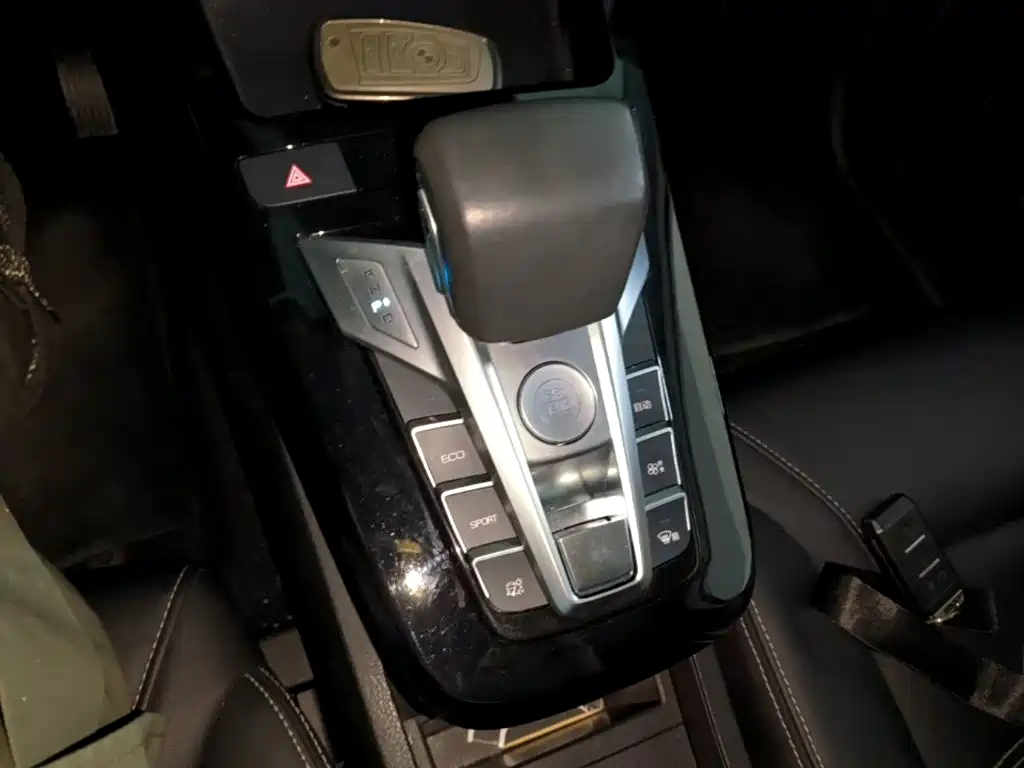 BYD Yuan EV — миниатюра 14