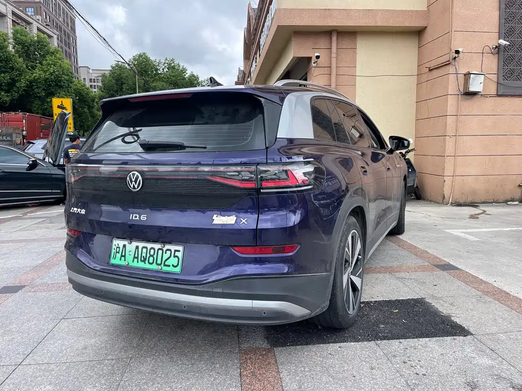 Volkswagen ID.6 X — миниатюра 3