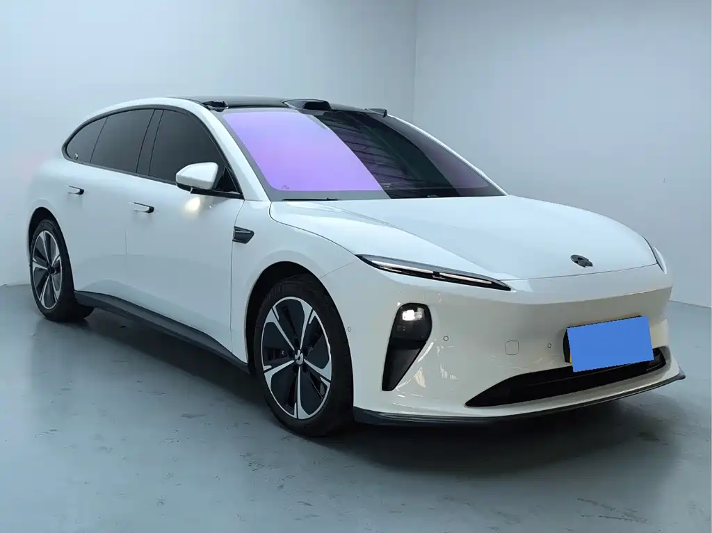 NIO NIO ET5T