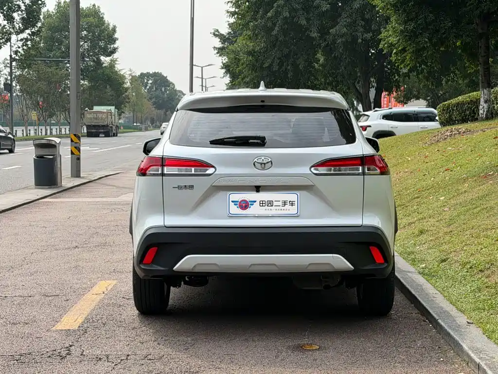 Toyota Corolla Cross — миниатюра 5