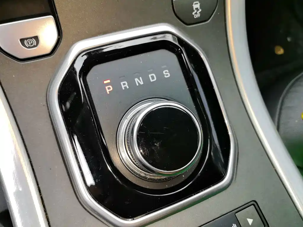 Land Rover Evoque — миниатюра 10