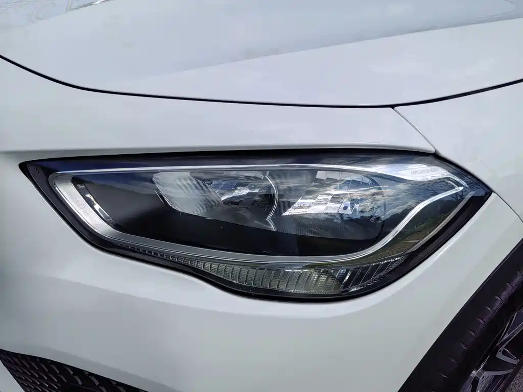 Mercedes-Benz GLA — миниатюра 10
