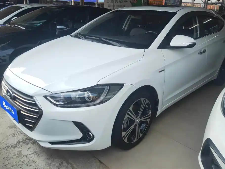 Hyundai Elantra 2019