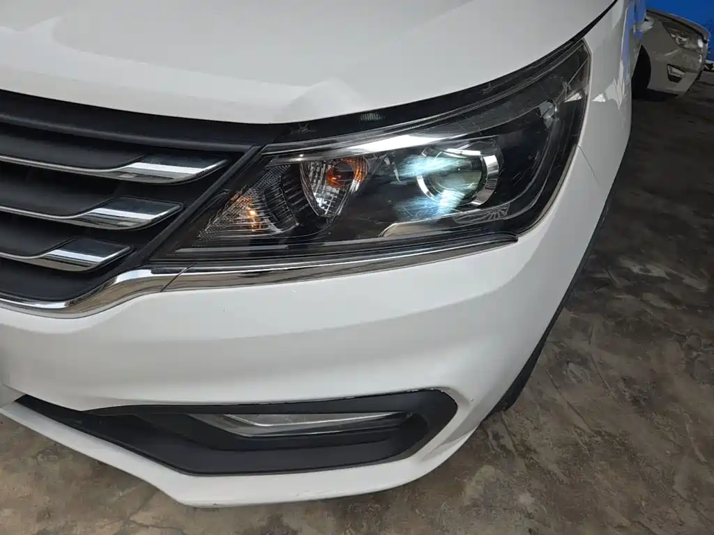 Baojun 310W — миниатюра 24