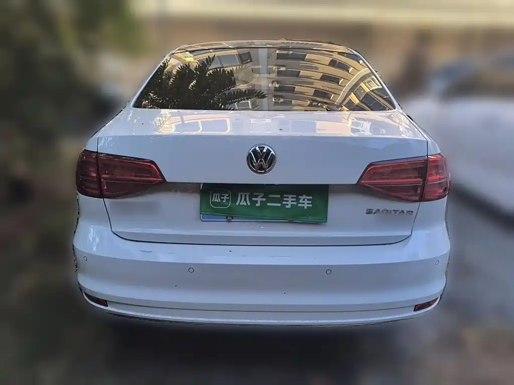 Volkswagen Sagitar — миниатюра 5