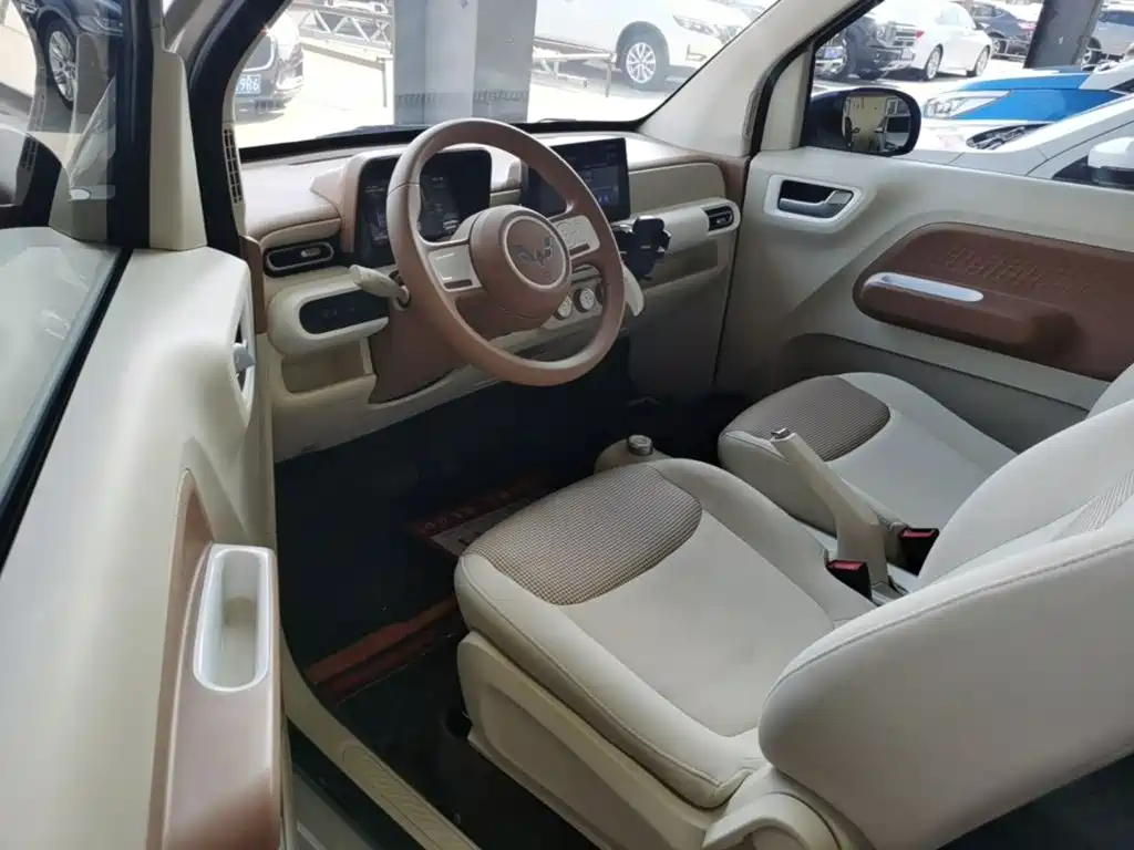 Wuling MINIEV — миниатюра 16