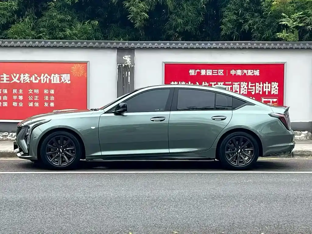 Cadillac CT5 — миниатюра 3