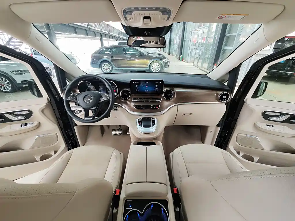 Mercedes-Benz V-Class V 2021 V 260 Luxury