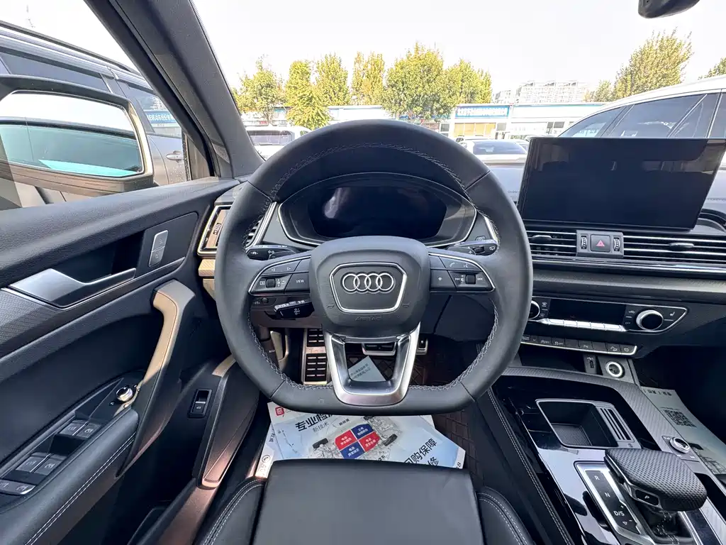 Audi Q5L — миниатюра 11