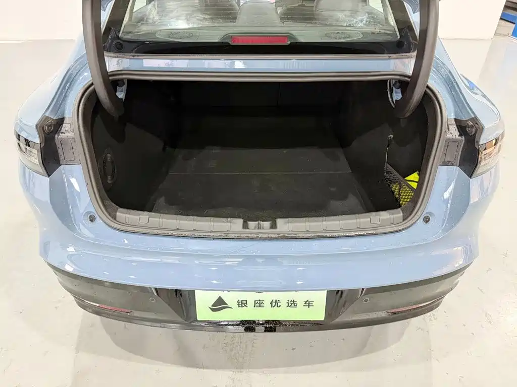 Leapmotor Leapmotor B01 — миниатюра 7