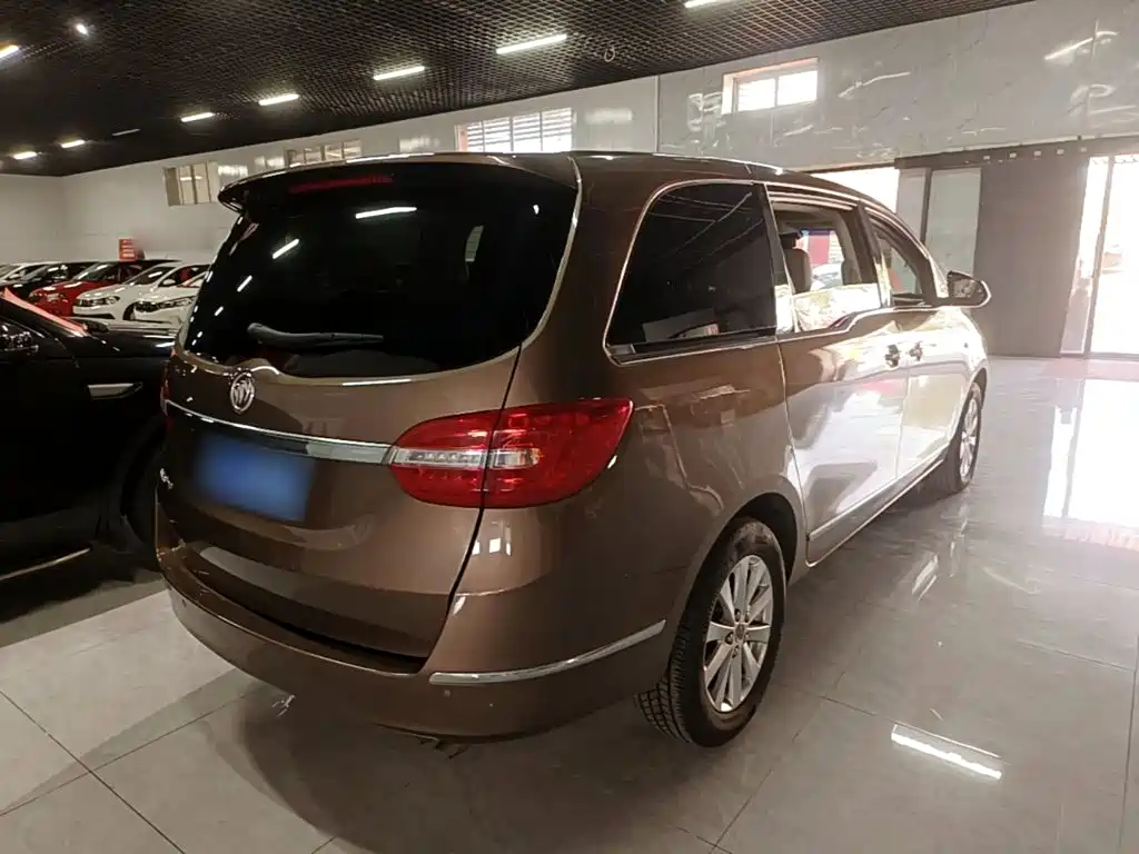 Buick GL8 — миниатюра 7