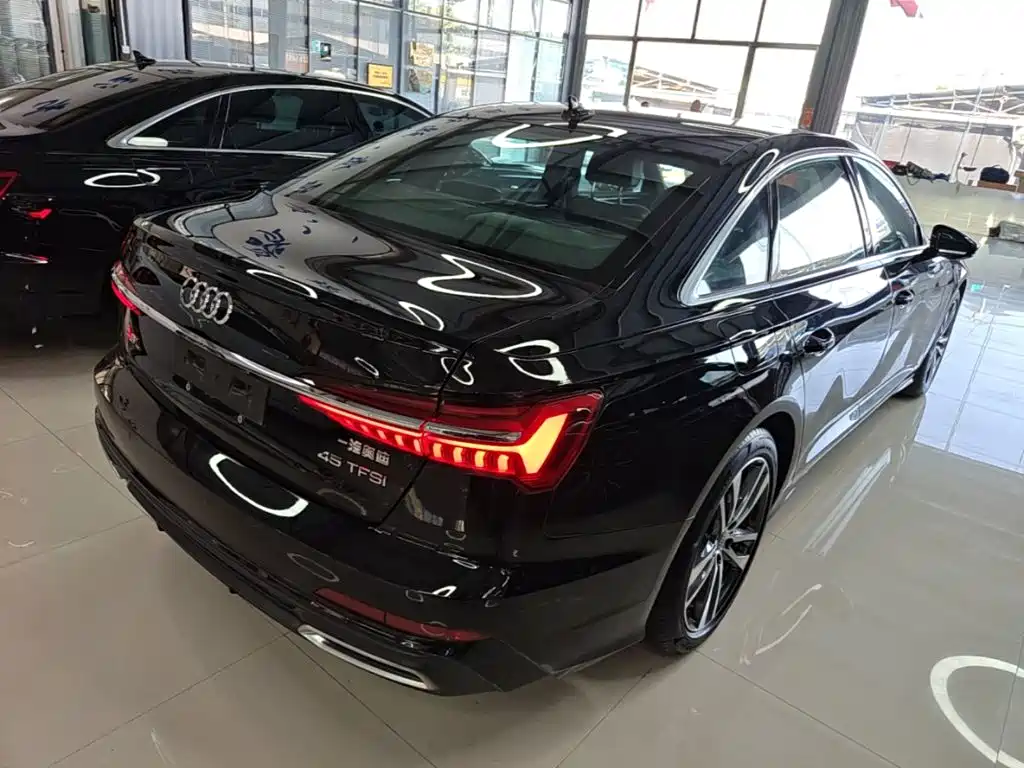 Audi A6L — миниатюра 7