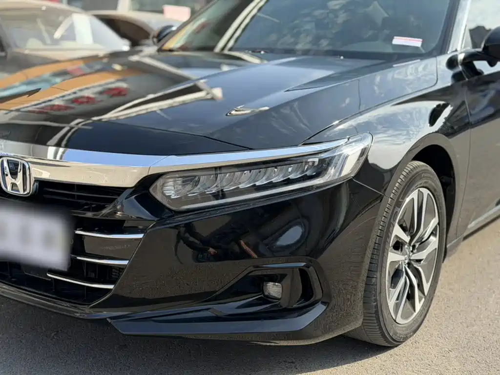 Honda Accord — миниатюра 9