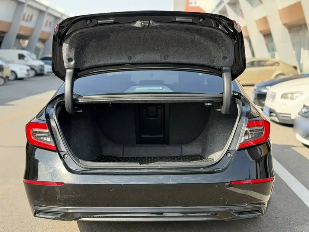 Honda Accord — миниатюра 15