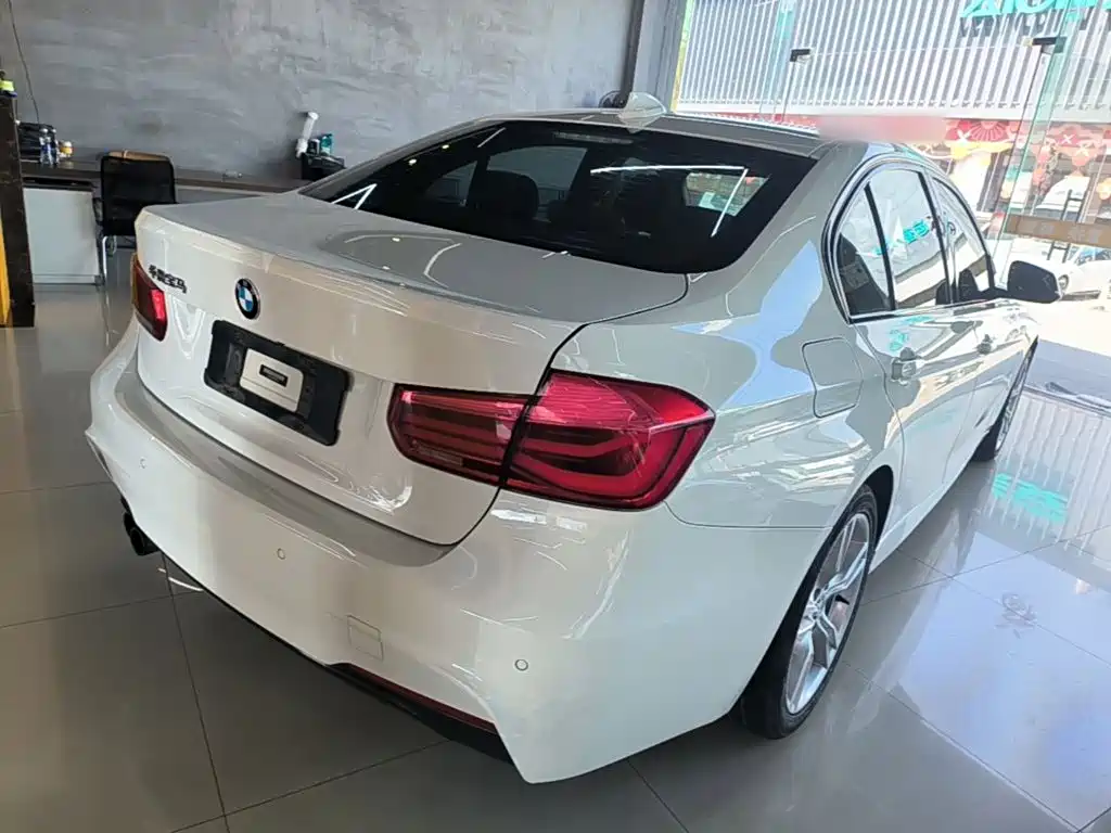 BMW 3 Series — миниатюра 7