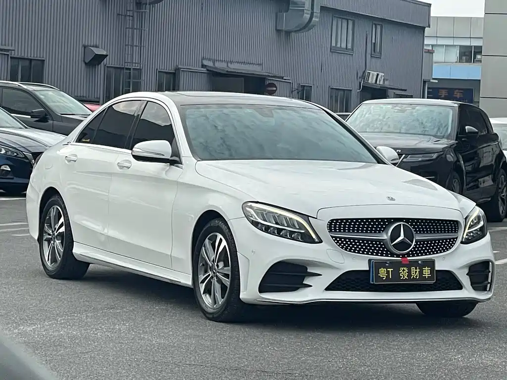 Mercedes-Benz C-Class — миниатюра 3