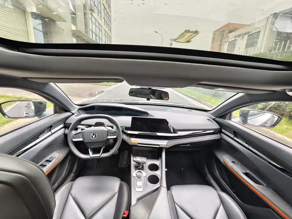 Changan UNI-V 2022 1.5T Sport