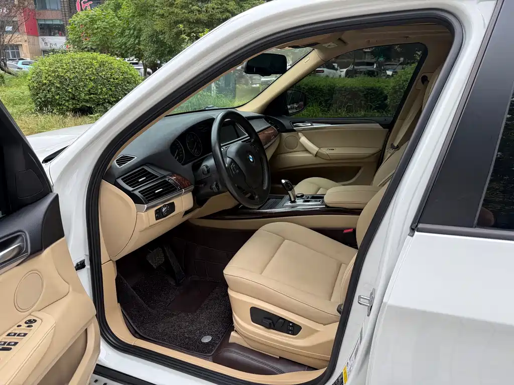 BMW X5 (Import) — миниатюра 7
