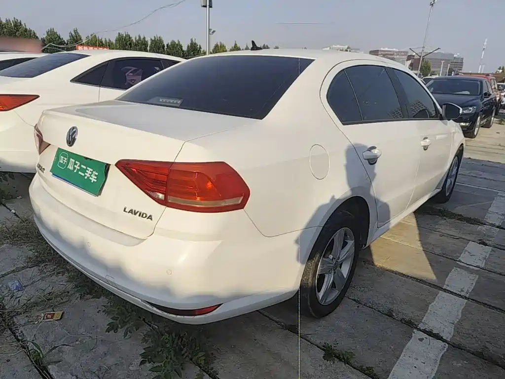 Volkswagen Lavida — миниатюра 7