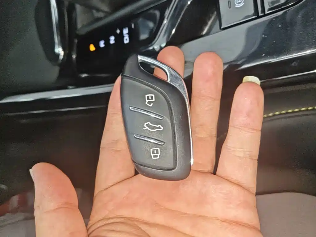 Roewe i5 — миниатюра 9