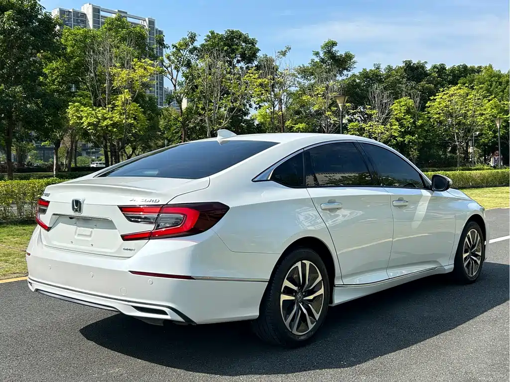 Honda Accord — миниатюра 9