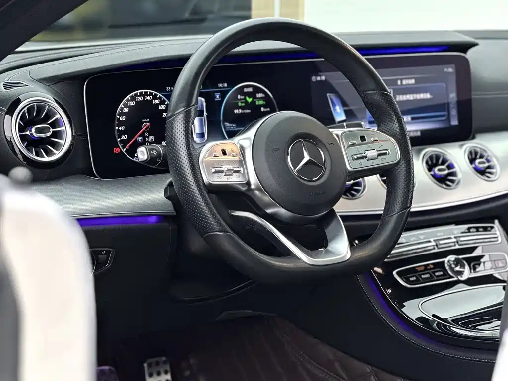 Mercedes-Benz E-Class (Import) — миниатюра 8