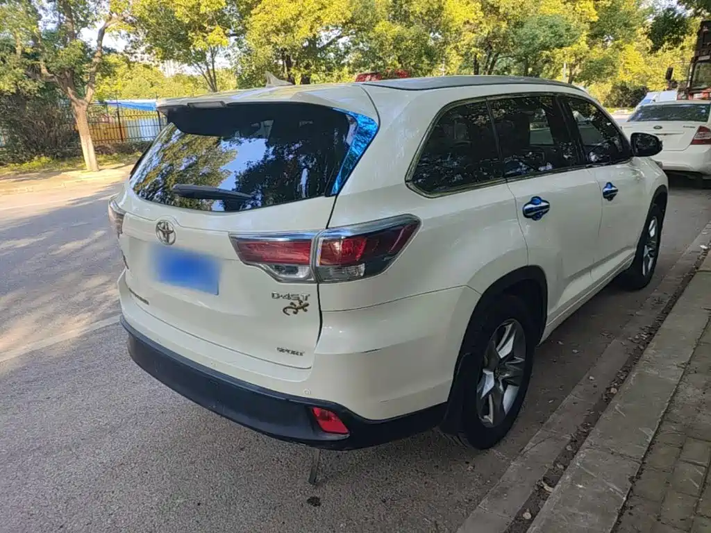 Toyota Highlander — миниатюра 7