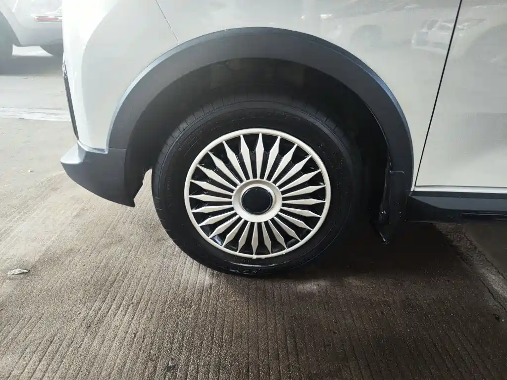 Wuling MINIEV — миниатюра 23