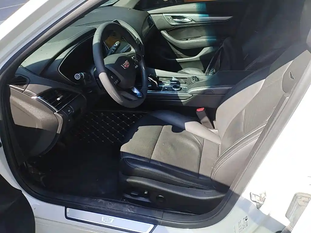 Cadillac CT5 — миниатюра 15