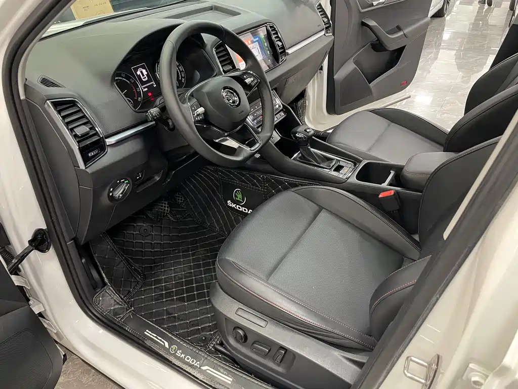 Skoda Karoq 2021 TSI280 Luxury
