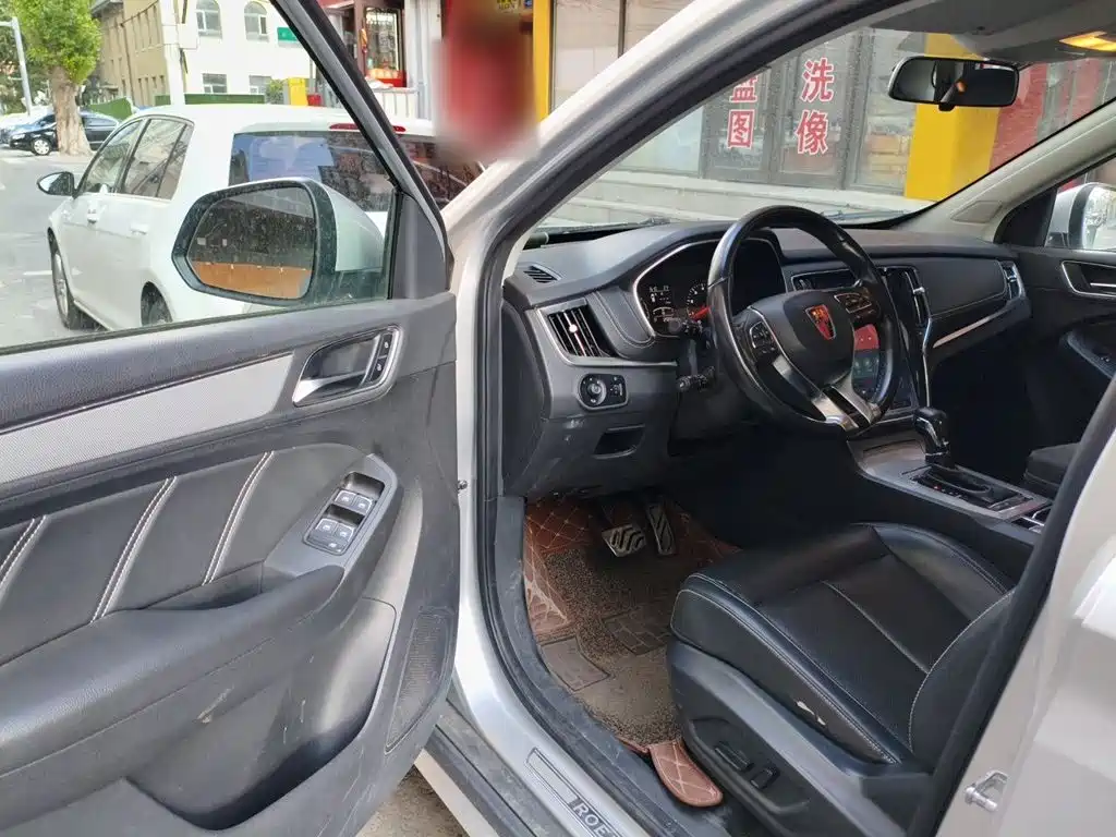 Roewe RX5 — миниатюра 12