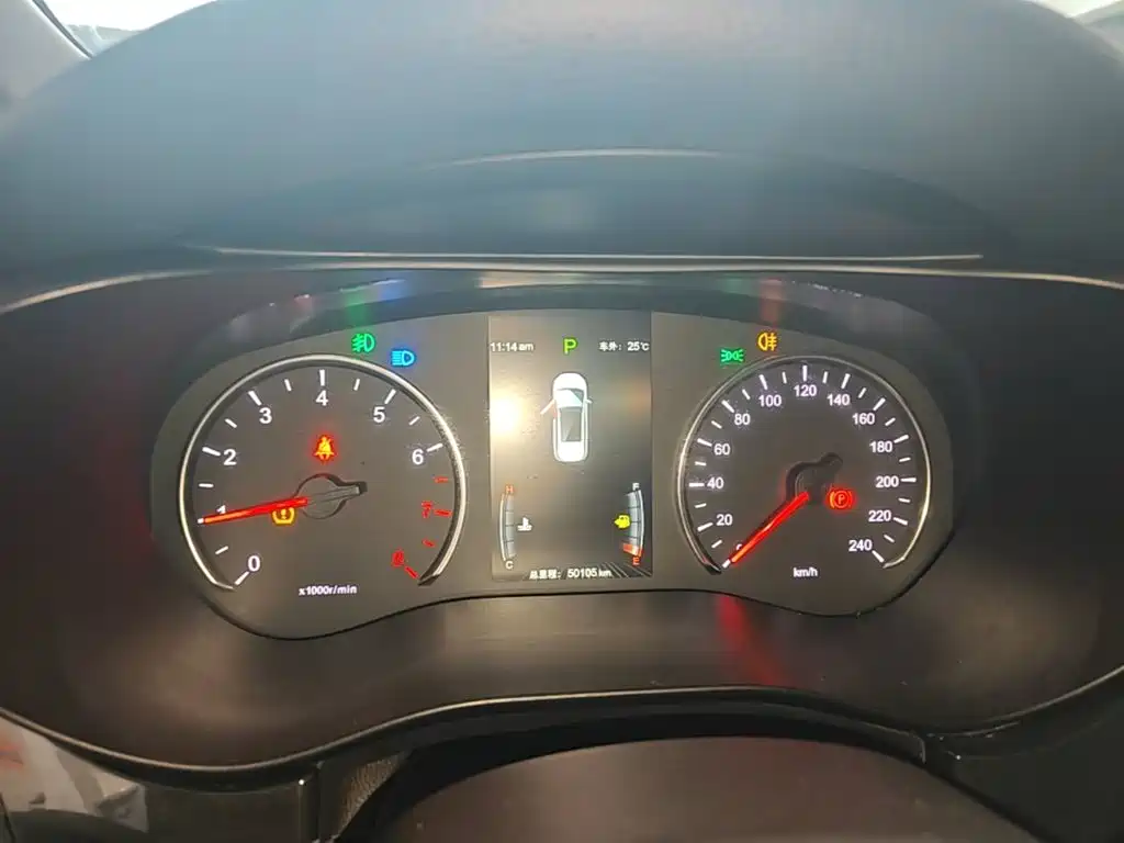 BYD MAX — миниатюра 12