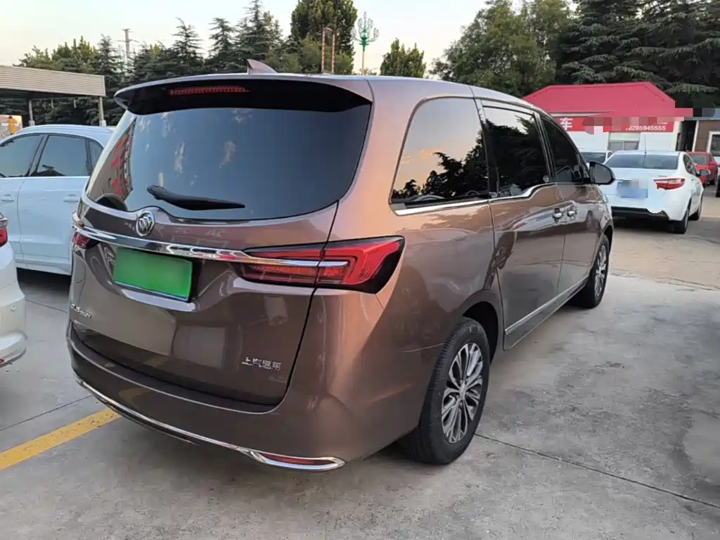 Buick GL8 — миниатюра 7