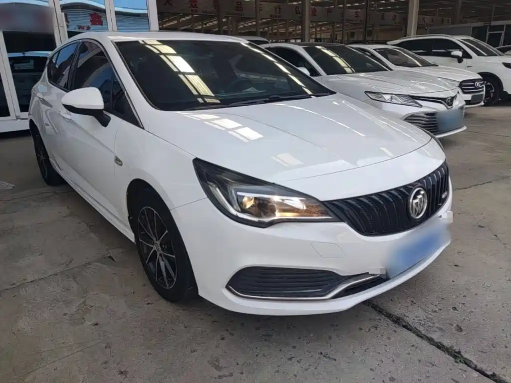 Buick Verano — миниатюра 4