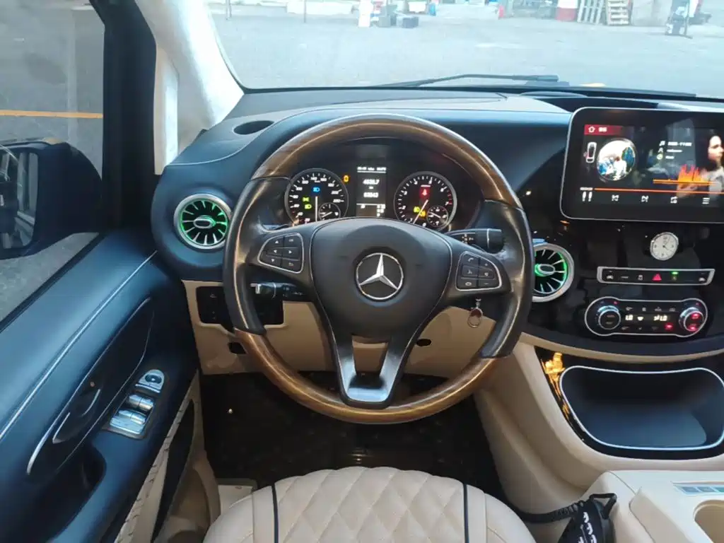 Mercedes-Benz Vito — миниатюра 11