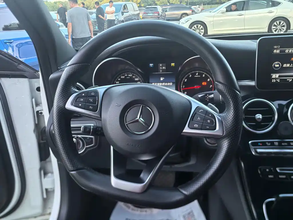Mercedes-Benz C-Class — миниатюра 10