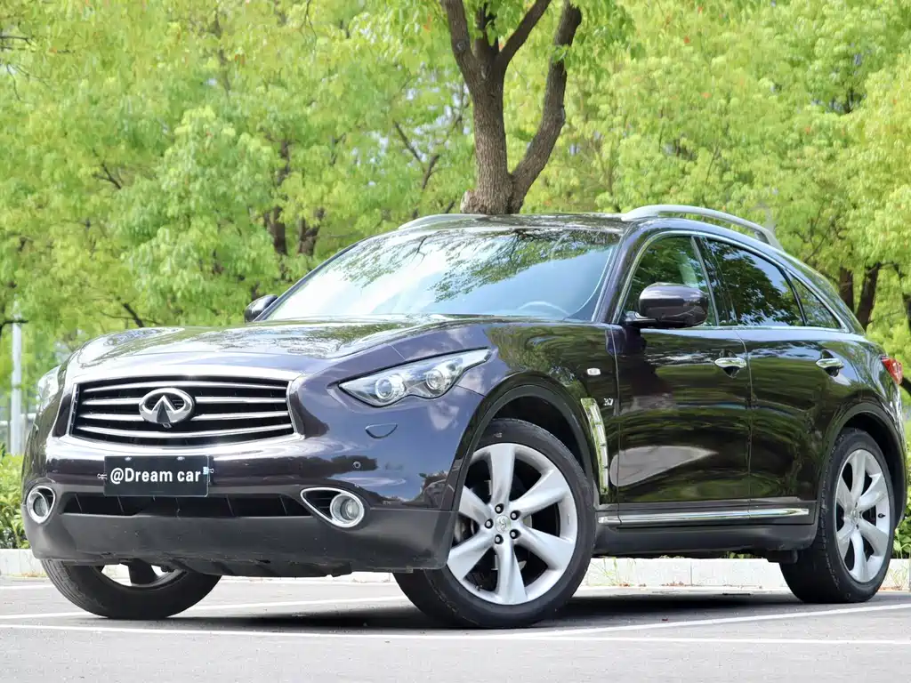 Infiniti QX70