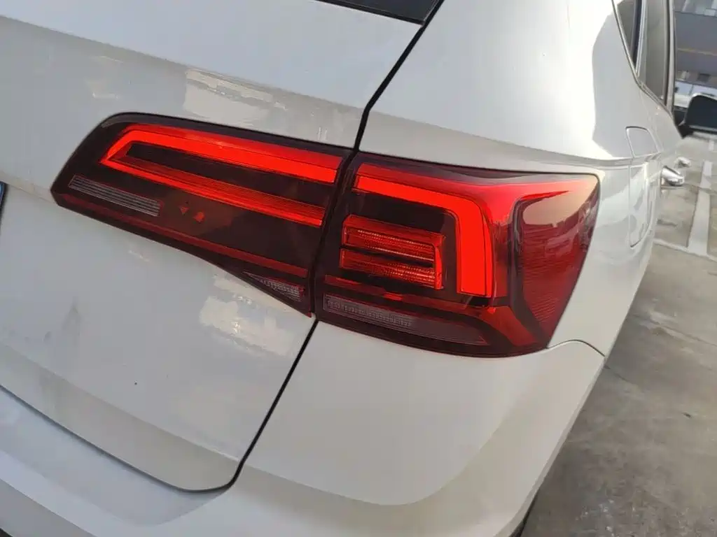 Volkswagen Tharu — миниатюра 8