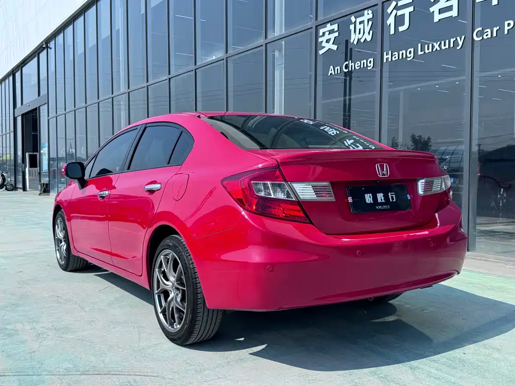 Honda Civic — миниатюра 5